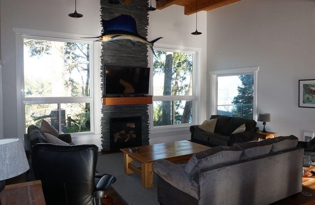 BayView House, Tofino B.C.