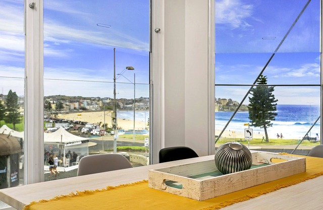 BB010 - Postcard Bondi Beach Views From Living Room