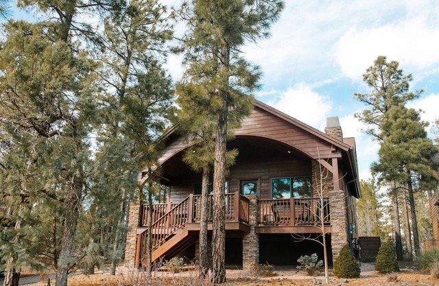 BBQ Deck | Fireplace Loft | Golf Access | A/C