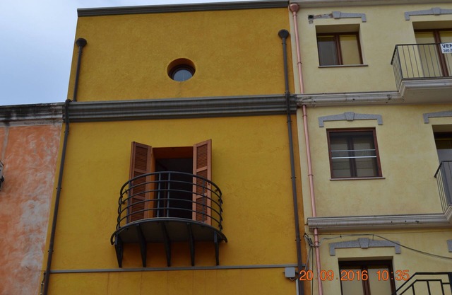 Be Attic on the bastions IUN P5026.