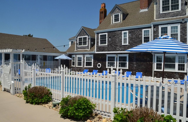 Beach Breeze Inn
