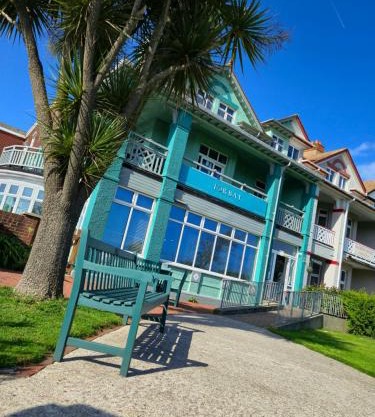 Beach Hotel Torbay B&B