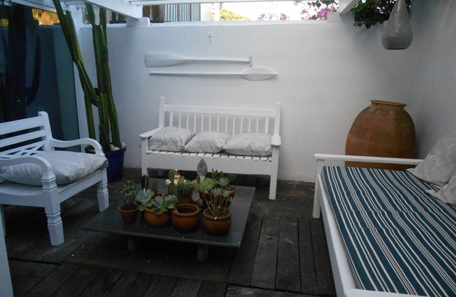 Beach house in two plants for 4 people.