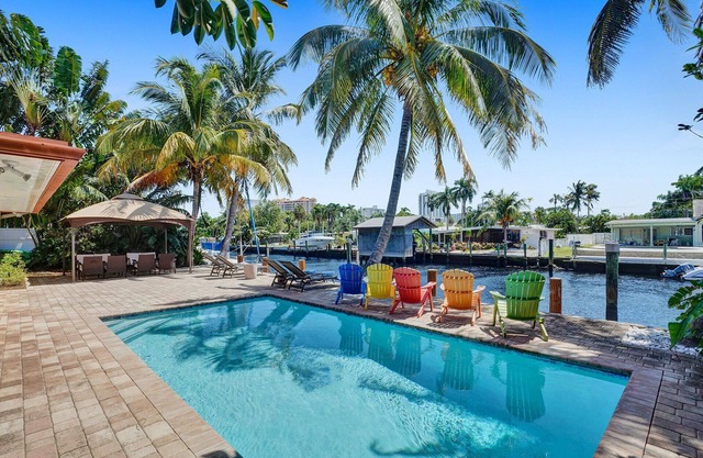 Beach House - Heated Pool - Waterfront - Steps to the Beach