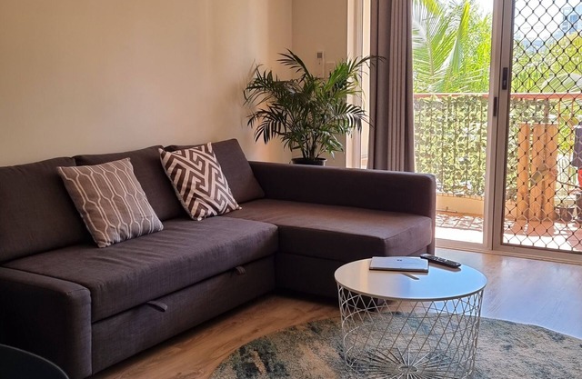 Beach Stay Apartment in Kirra - 5 minutes from the beach