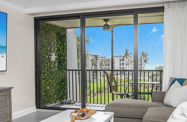 Beach View + 1-2 Min walk to Beach + Huge TVs & Fully Remodeled