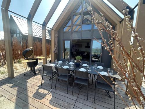 Beach villa at the IJsselmeer 8p
