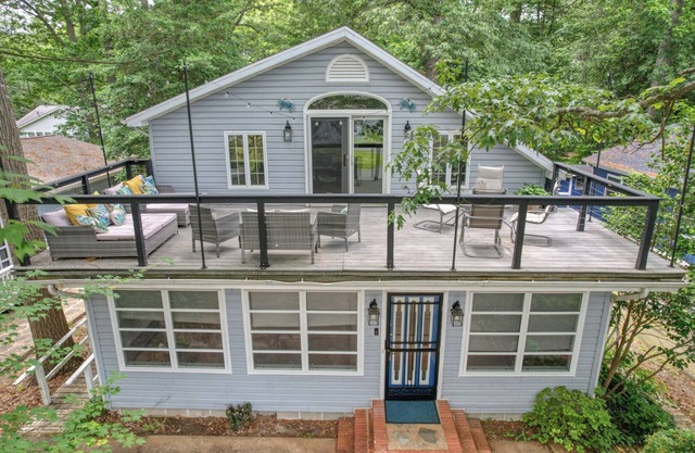 BeachBird Bungalow - Loft/Deck/Sleeps 10! - Minutes to Rehoboth & Lewes Beach