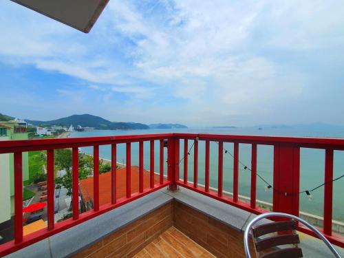 Beachblue Pension Geoje