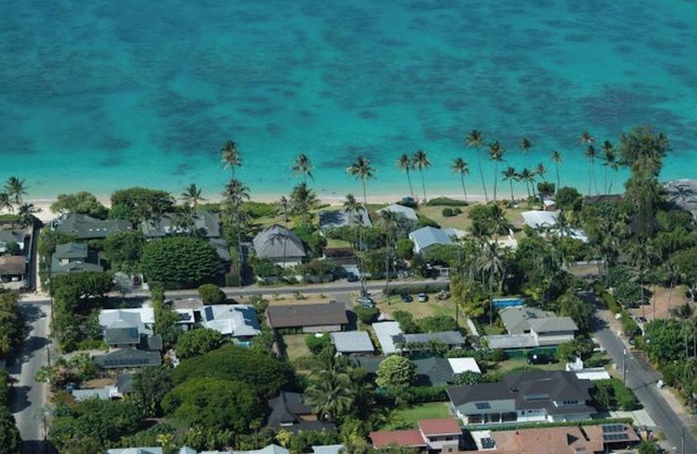 Beachfront Bungalow with Gated Entry and Pet Friendly