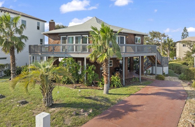 Beachy Beauty with Wrap Around Balcony