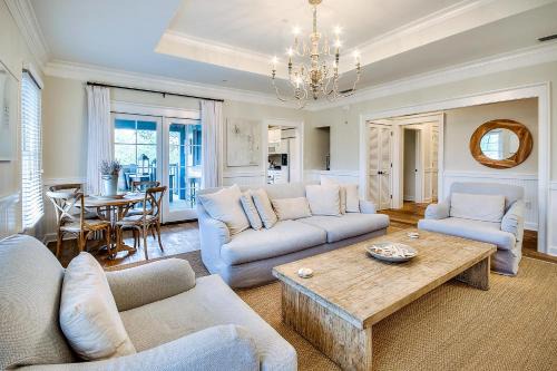 Beachy Bungalow