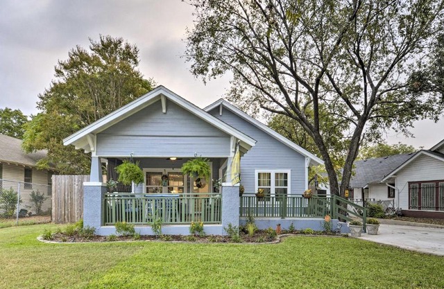 Bearadise Bungalow about 2 Mi to Magnolia Market!