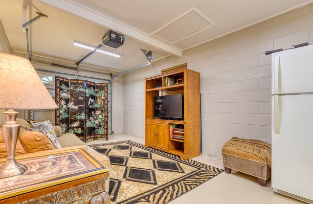 Beautiful 1 Bed Studio Overlooking Pool Oasis