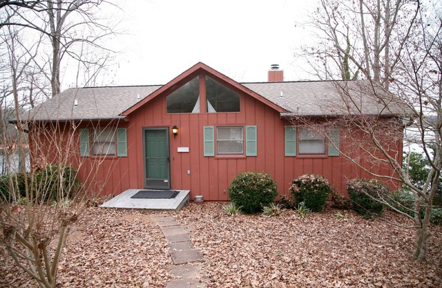 Beautiful 180° views on deep water