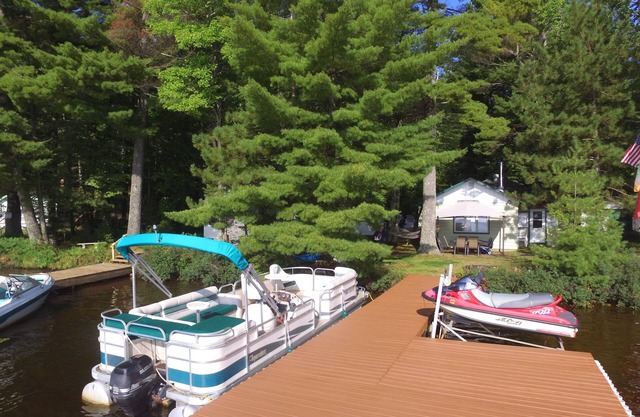 Beautiful 2.5 Bedroom House on Cranberry Lake