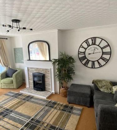 Beautiful 2 bed grd floor flat fantastic location