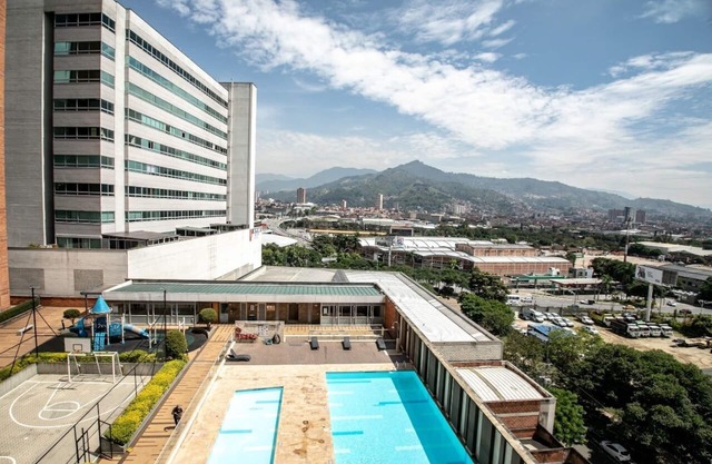 Beautiful 2 bedroom apartment near Mayorca Mall