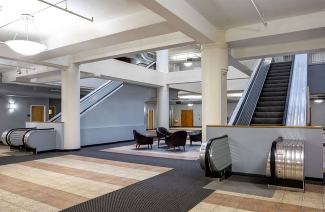 Beautiful 2BR 2BA In The Block by CozySuites