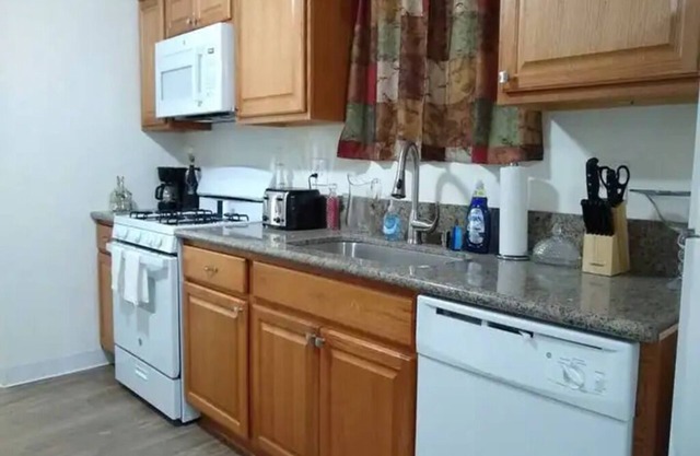 Beautiful 2BR Oasis: Perfect Tucson Getaway