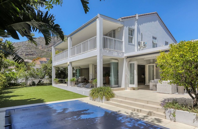 Beautiful 4 bedroom home in security estate