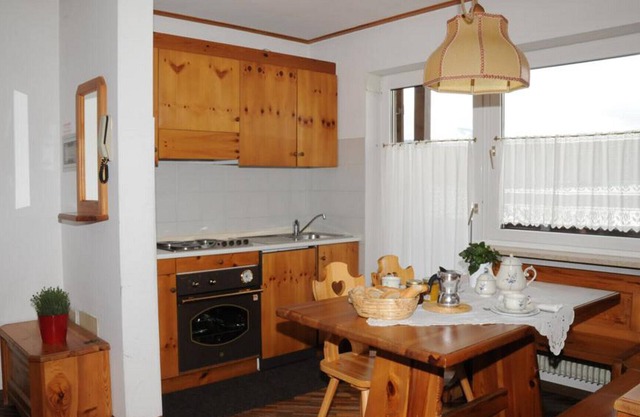 Beautiful 55sqm apartment (sleeps 6) in Cavalese