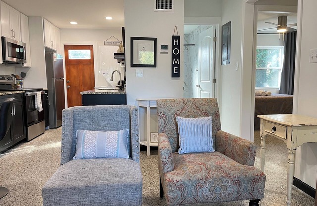 Beautiful and Very Clean Remodel! Close to FSU, Down Town Area and Restaurants