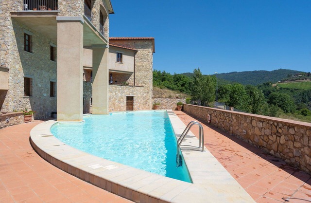 Beautiful apartment with A/C, pool, WIFI, TV, patio, pets allowed, panoramic view and parking