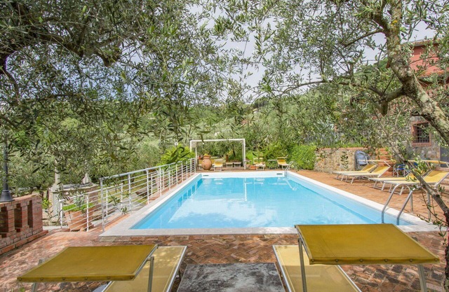Beautiful apartment for 2 people with pool, A/C, WIFI, hot tub, TV, patio and pets allowed