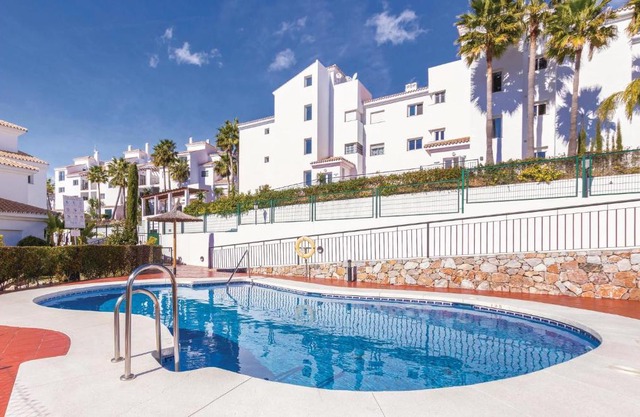 Beautiful apartment in Alhaurin el Grande with 2 Bedrooms, WiFi and Outdoor swimming pool