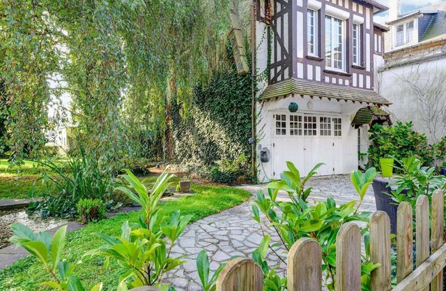 Beautiful Apartment in Isigny-sur-Mer