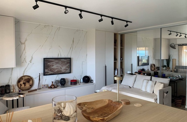 Beautiful Apartment 45m2/sea view,swimming pool, parking place,AC and Wi-fi.