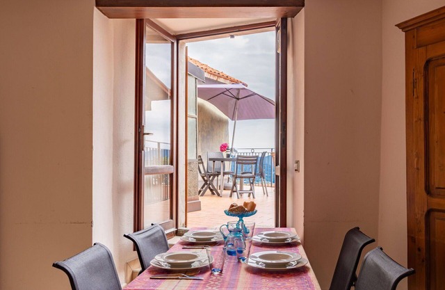 Beautiful apartment for 5 guests with TV, terrace and pets allowed