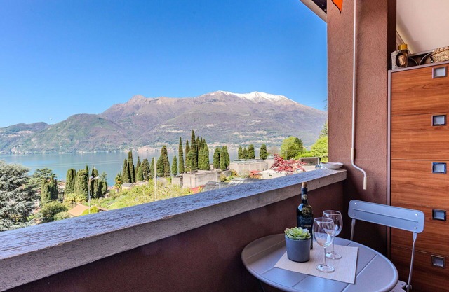 Beautiful apartment for 6 guests with WIFI, TV and balcony