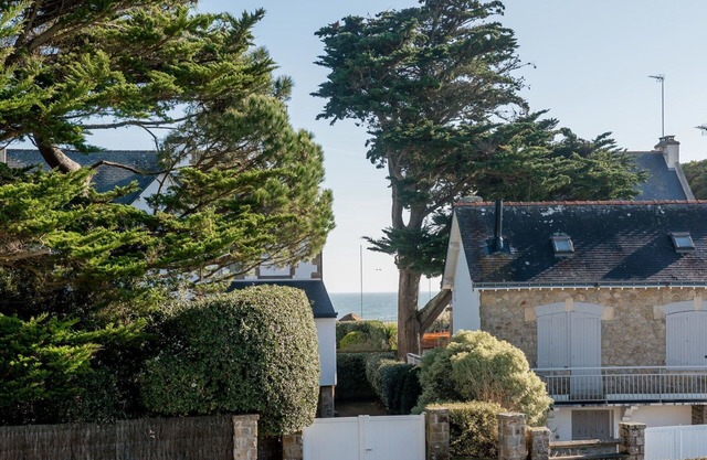 Beautiful apartment for 4 guests with WIFI, TV and balcony