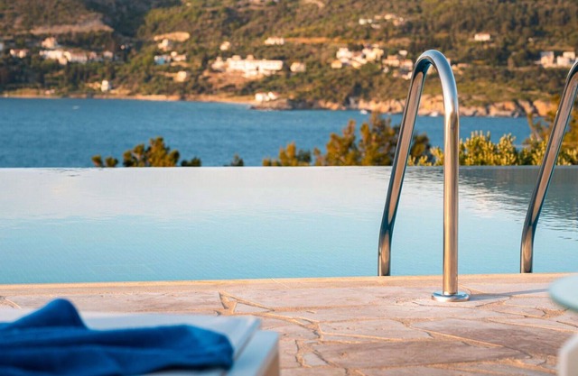 Beautiful apartment for 4 guests with A/C, WIFI, pool, TV, panoramic view and parking