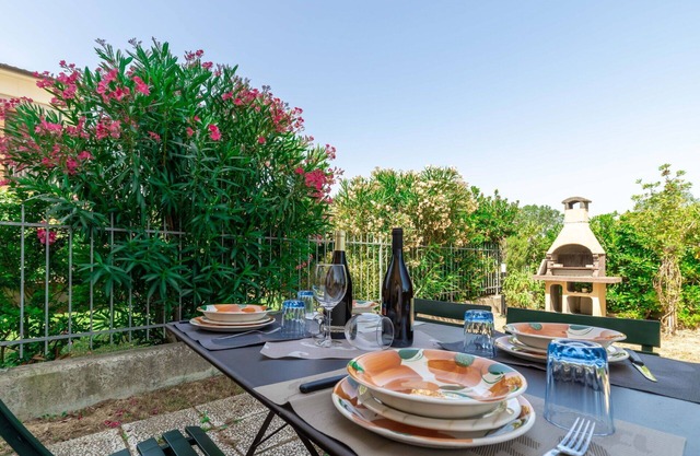 Beautiful apartment for 4 people with WIFI, TV and patio, close to Porto Recanati