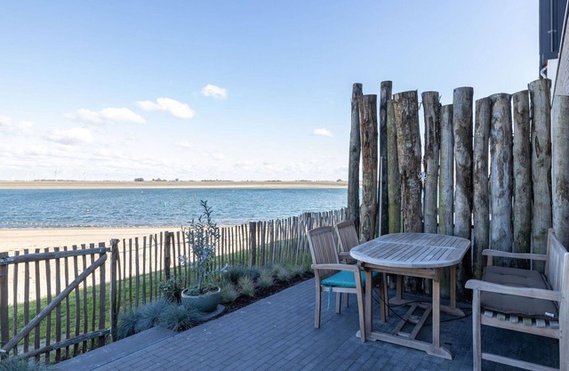 Beautiful apartment for 4 guests with WIFI, TV and terrace