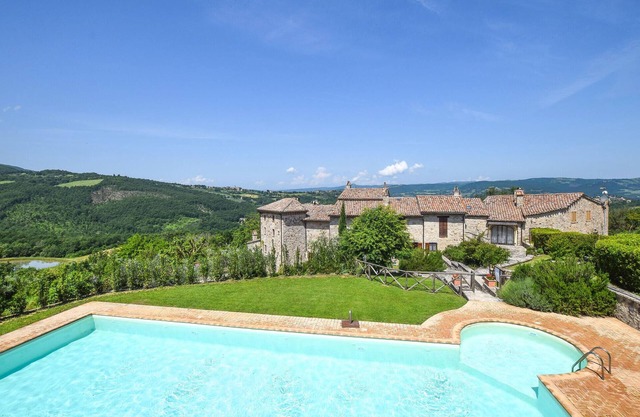 Beautiful apartment in Izzalini