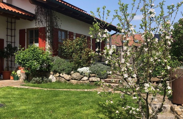 Beautiful apartment with terrace and alpine view for 2-4 persons.