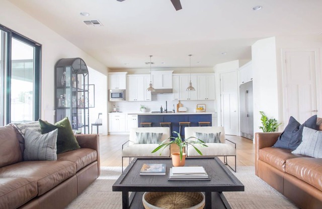 Beautiful Arcadia home in the heart of Phoenix. Easy access to Sky Harbor