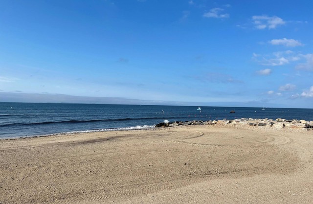 Beautiful Beach cottage that you will not want to leave.