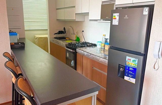 Beautiful Brand New Apartment with Parking