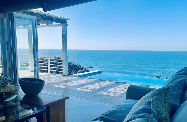 Beautiful Californian style Beach House overlooking the Indian Ocean.