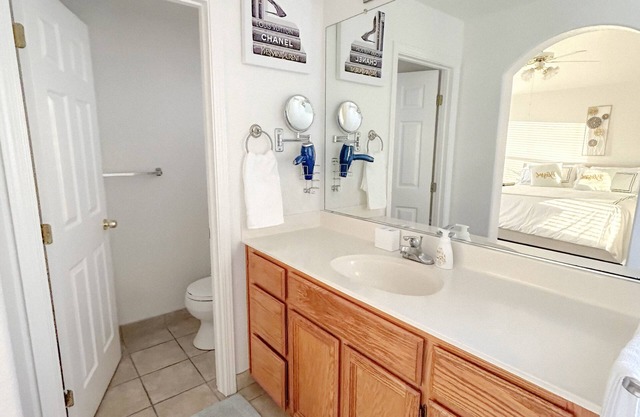 Beautiful, central located with pool and fire pit!