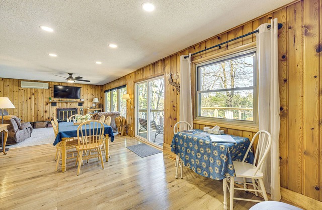 Beautiful Chetek Home w/Prairie Lake Access!