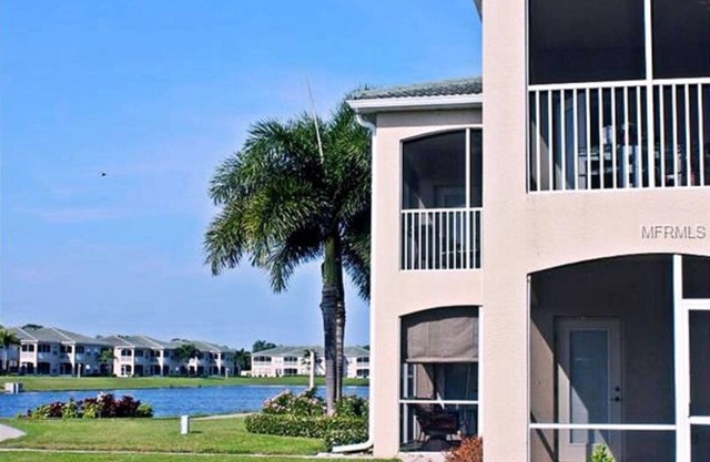 Beautiful Condo Close To Beaches