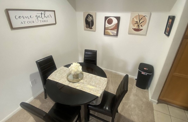 Beautiful & Cozy 2Bed/2Batg in The Heights