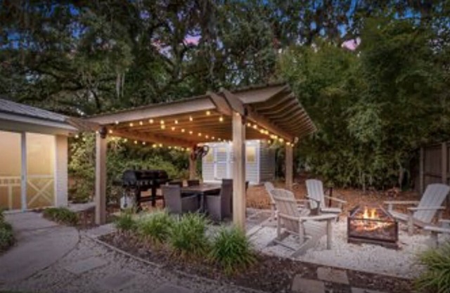 Beautiful Designer Home - Close to beach - Walkable to Redfern shopping & dining