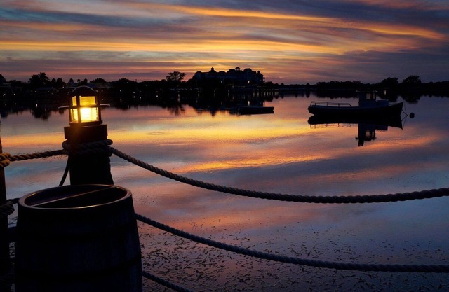 Beautiful designer home at Virginia Trace, Lake Sumter's Landing